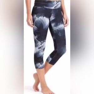 Athleta Electro Sonar Leggings Lightweight Breathable in Great Condition